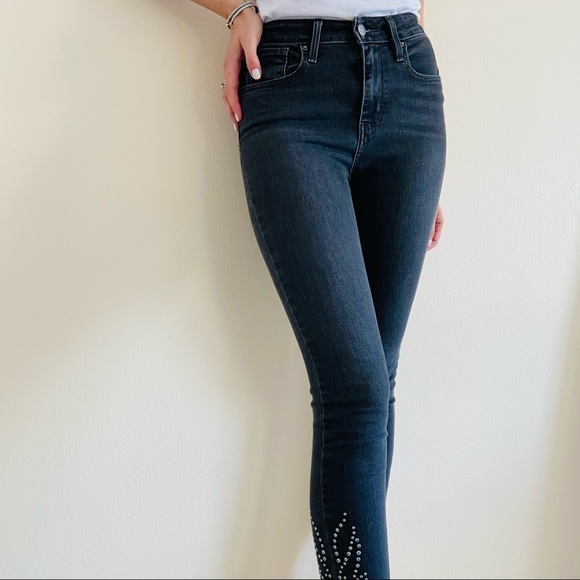 Levi’s 721 high waisted skinny studded jeans - Picture 1 of 9